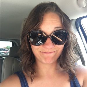 Meet your Posher, Jes